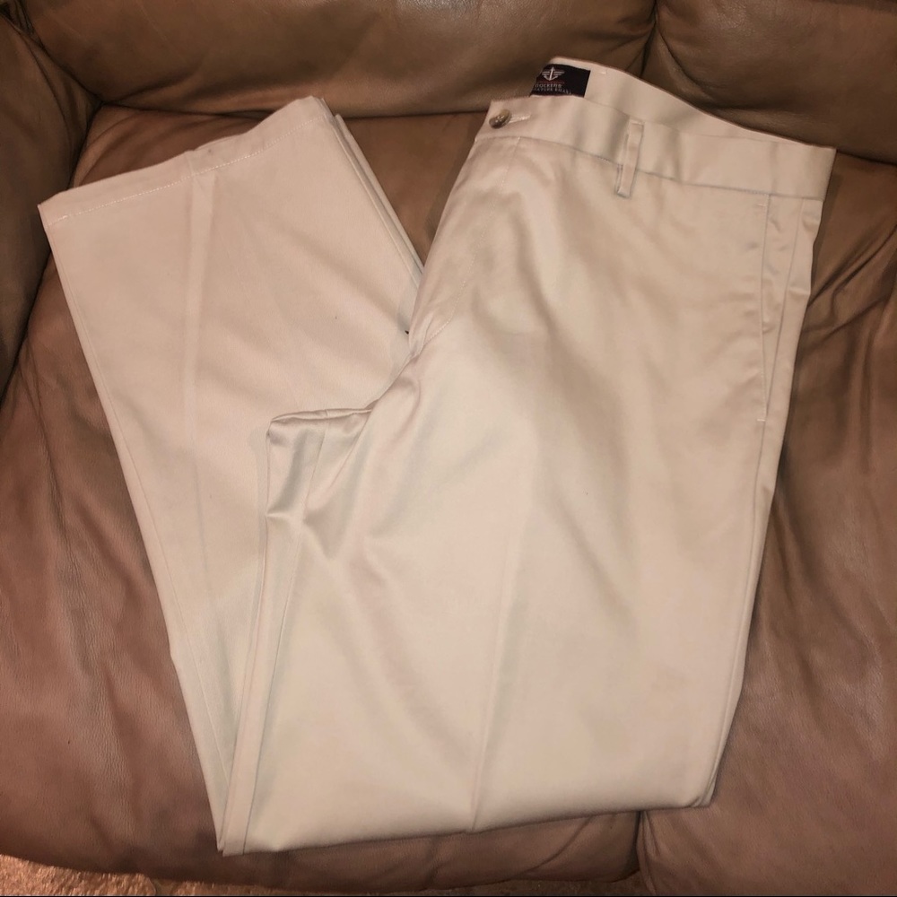 Men’s  Dockers khaki straight for w38 x L40